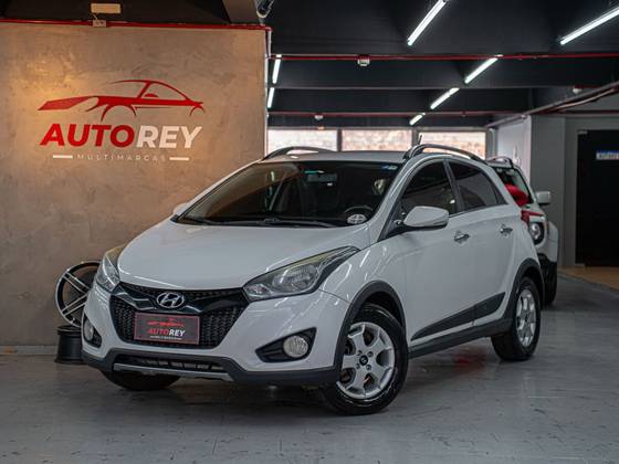 HYUNDAI HB20X 1.6 16V PREMIUM FLEX 4P AUTOMÁTICO